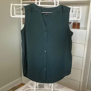 XS green sleeveless blouse